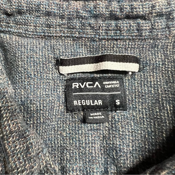 RVCA Men’s Blue Grey Casual Button Down Shirt Size Small EUC - Picture 4 of 6
